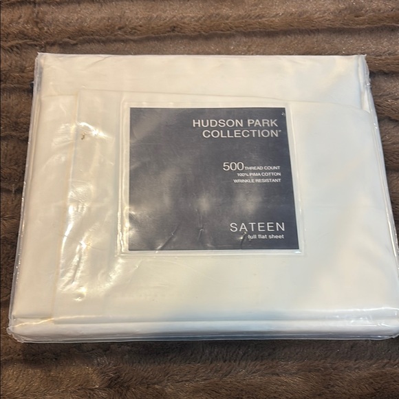 Hudson Park Collection Sateen Full Flat Sheet - White. Size Full . - Picture 1 of 8